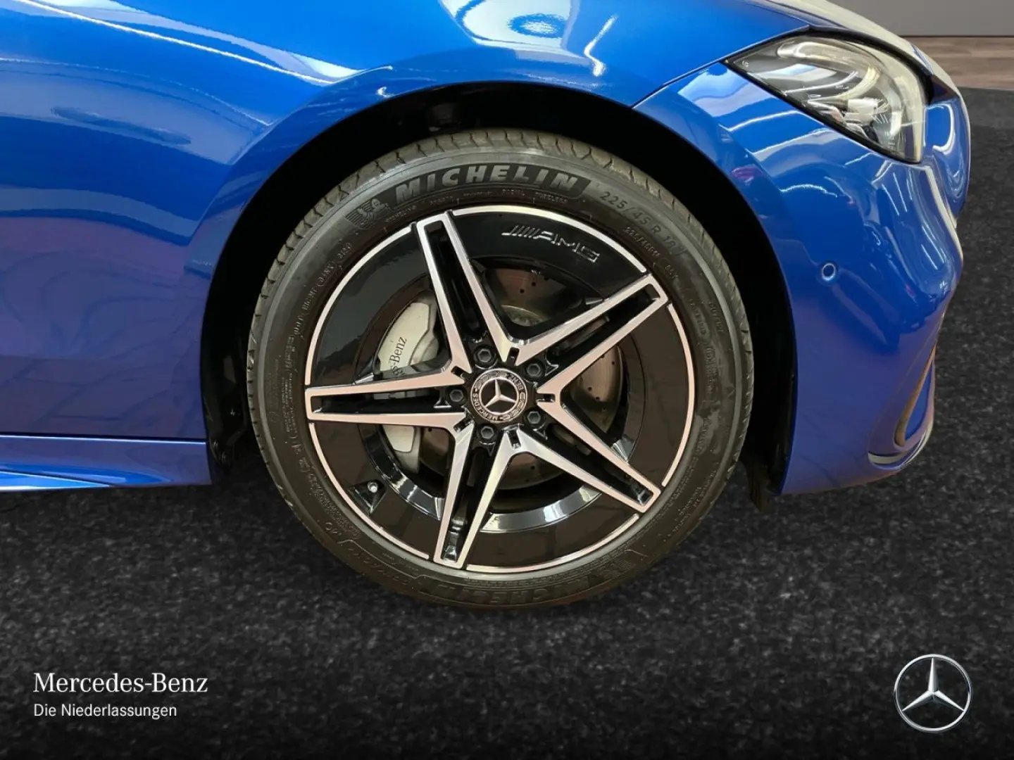 MERCEDES BENZ C300e AMG/Night/Distr/360°/Burm3D/LEASING