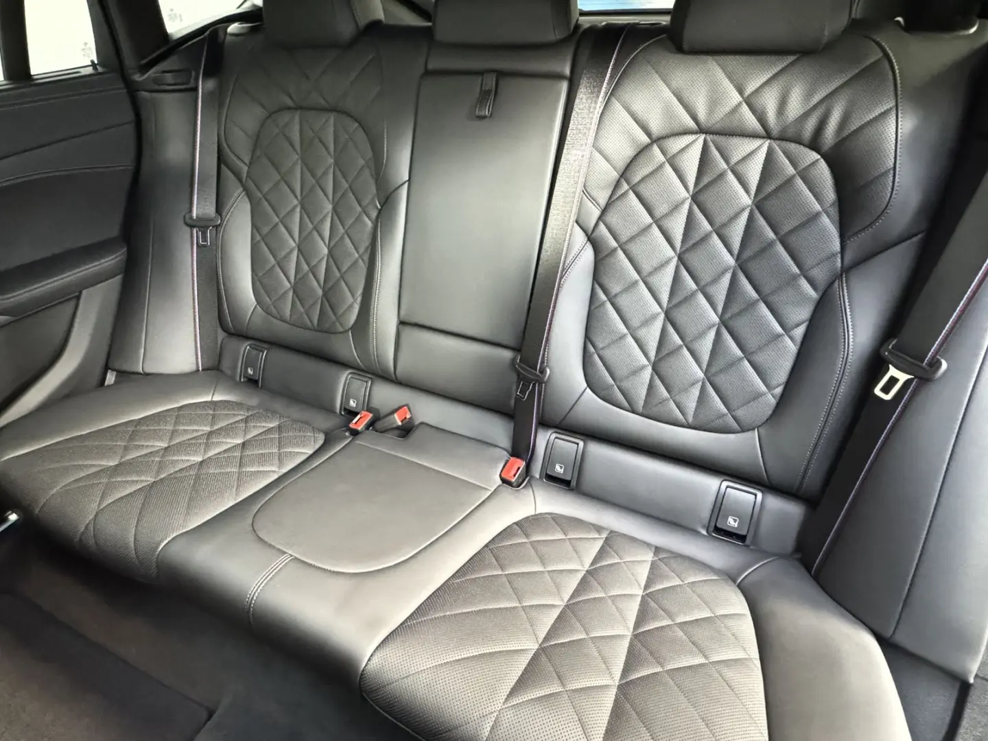 BMW X6 xDrive40d M Sport Pro Pano LEASING