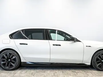 BMW 760 M760 e xDrive °Opțiune completă°