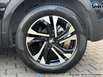 PEUGEOT 2008 1.5 BlueHDi 130 Allure/ Virtual/ LED/ LEASING