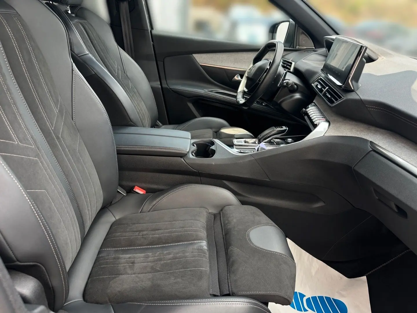 5008 GT/7-Sitzer/LED/360°/ACC/Massage/Alcantara