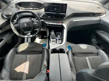 5008 GT/7-Sitzer/LED/360°/ACC/Massage/Alcantara