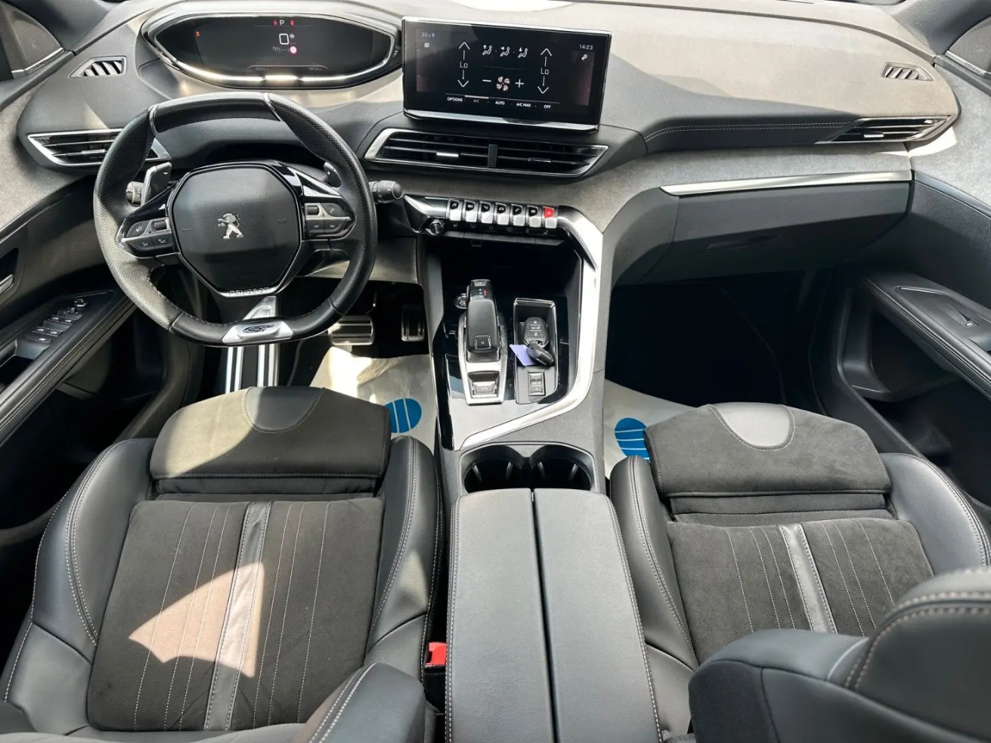 5008 GT/7-Sitzer/LED/360°/ACC/Massage/Alcantara