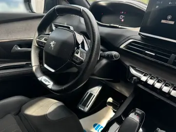 5008 GT/7-Sitzer/LED/360°/ACC/Massage/Alcantara
