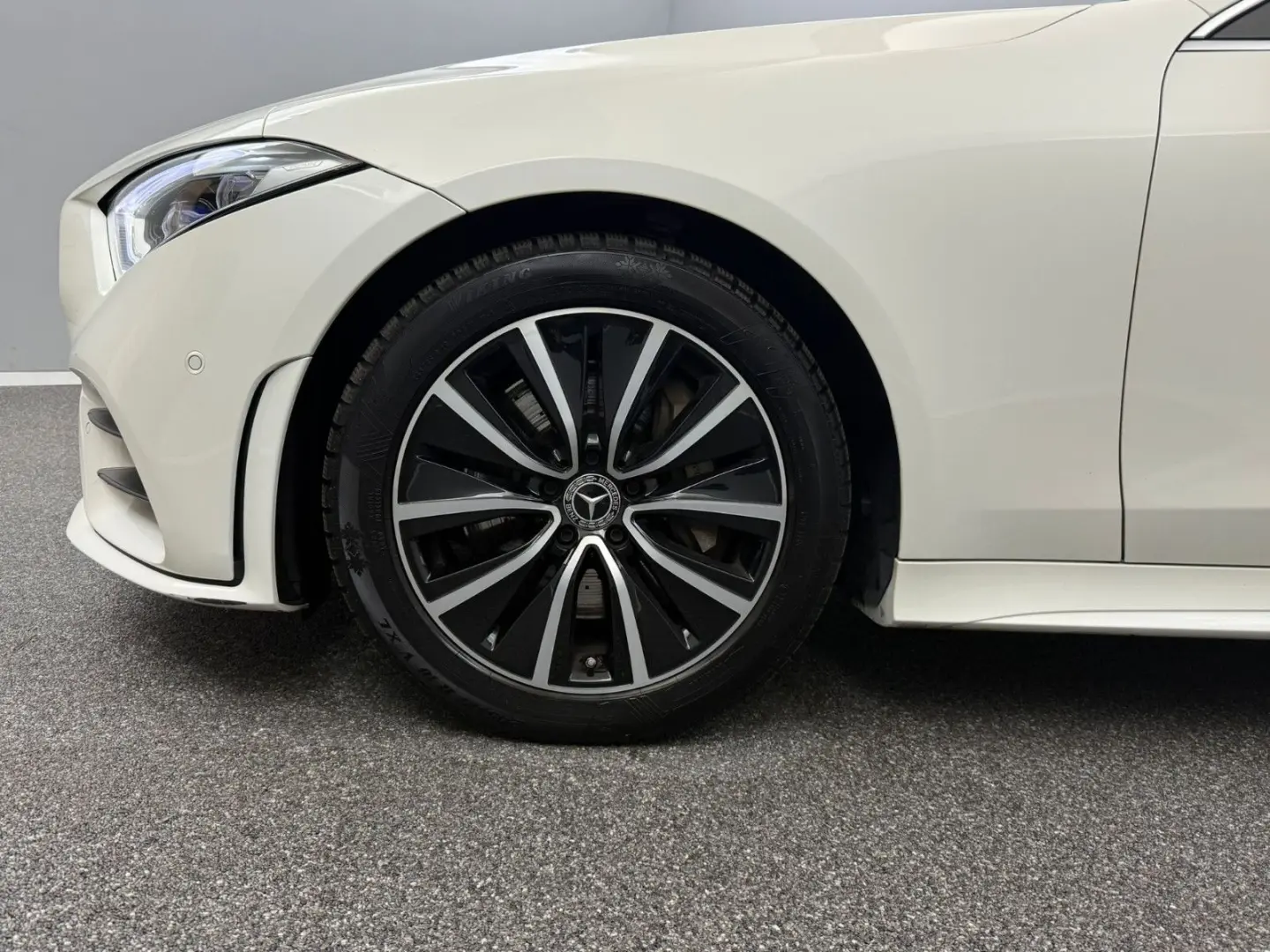 CLS 400 d 4M AMG-LINE*STD-HZ*DISTR*MBEAM*MY2021