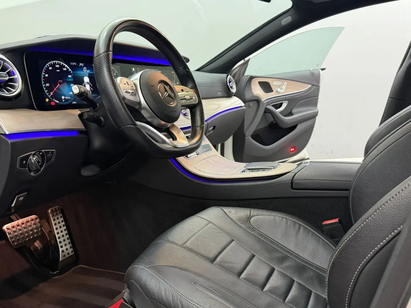 CLS 400 d 4M AMG-LINE*STD-HZ*DISTR*MBEAM*MY2021