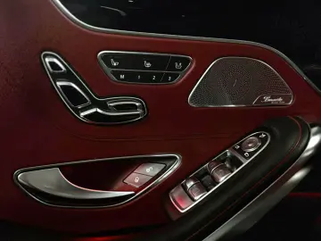 Mercedes-Benz Clasa S 63 V8 AMG 4Matic Coupe