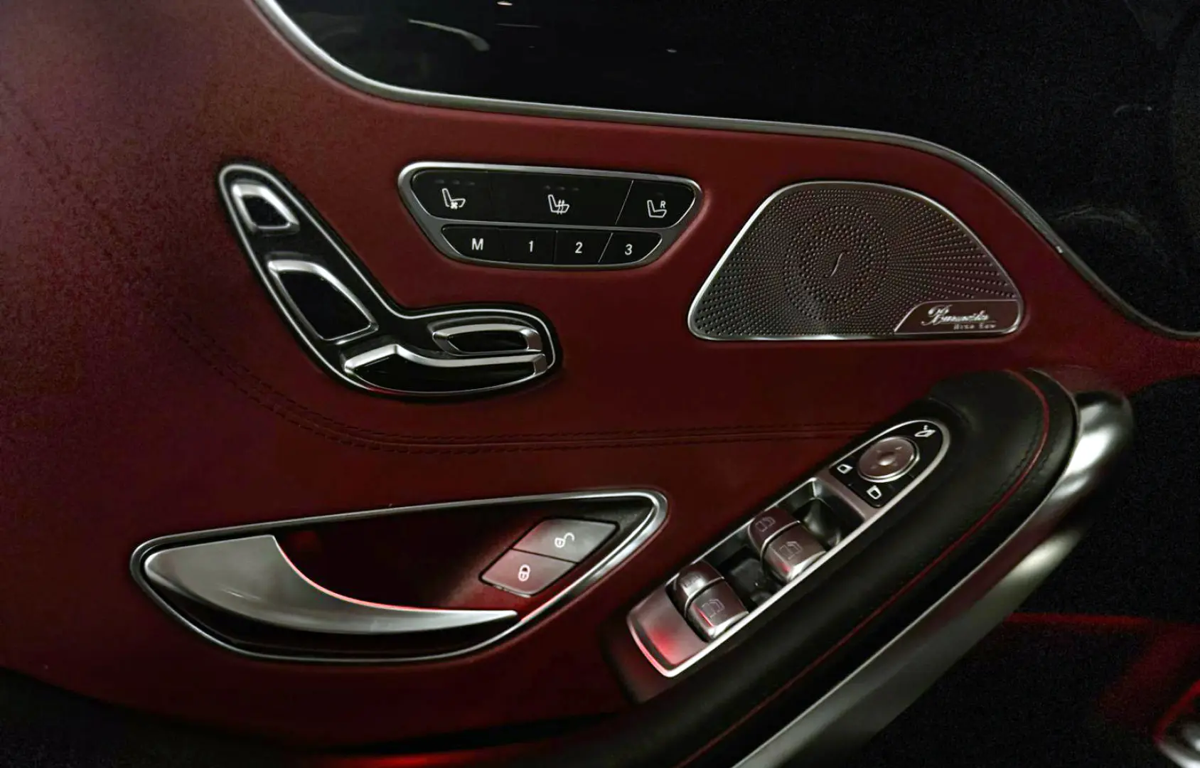 Mercedes-Benz Clasa S 63 V8 AMG 4Matic Coupe