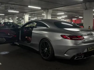 Mercedes-Benz Clasa S 63 V8 AMG 4Matic Coupe