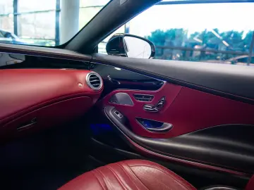 Mercedes-Benz Clasa S 63 V8 AMG 4Matic Coupe