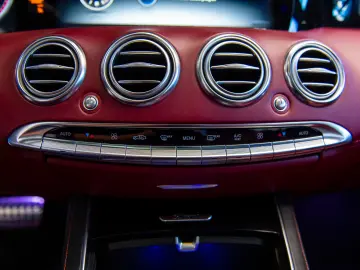 Mercedes-Benz Clasa S 63 V8 AMG 4Matic Coupe