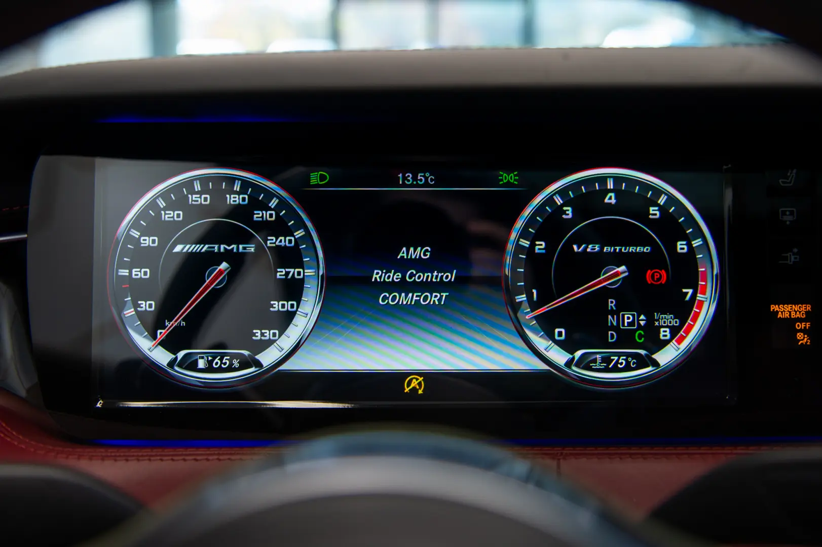 Mercedes-Benz Clasa S 63 V8 AMG 4Matic Coupe