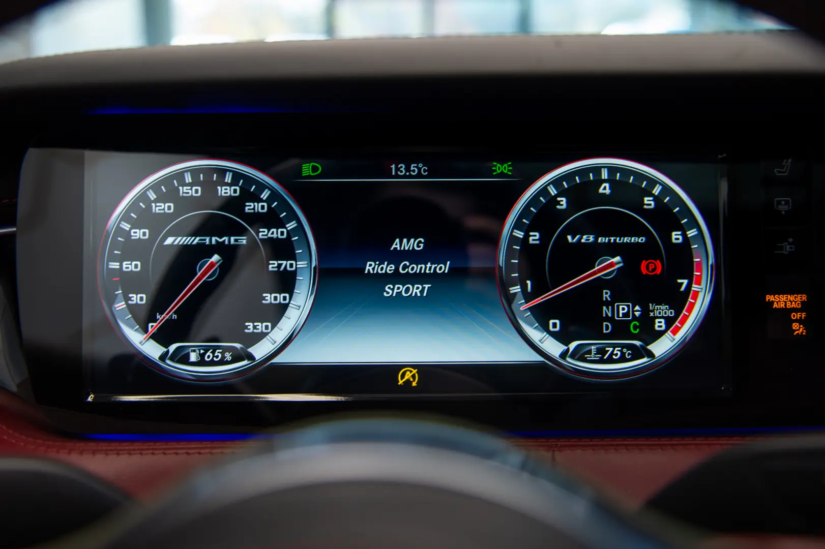 Mercedes-Benz Clasa S 63 V8 AMG 4Matic Coupe