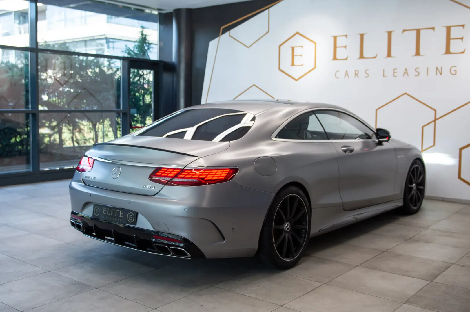 Mercedes-Benz Clasa S 63 V8 AMG 4Matic Coupe