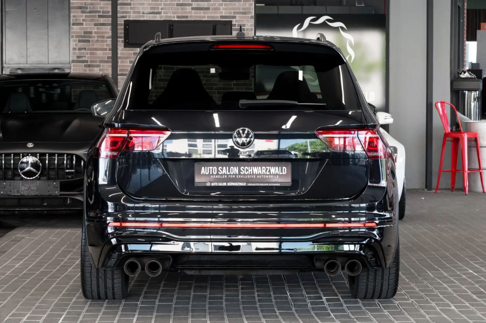 Tiguan R 4Motion| AKRAPOVIC-AGA|R-SITZE|AHK|H&R
