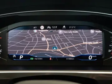 Tiguan R 4Motion| AKRAPOVIC-AGA|R-SITZE|AHK|H&R