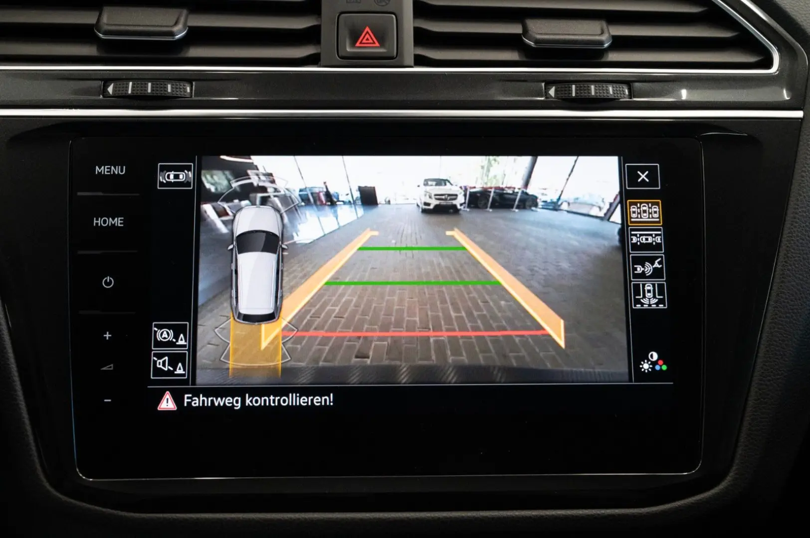 Tiguan R 4Motion| AKRAPOVIC-AGA|R-SITZE|AHK|H&R