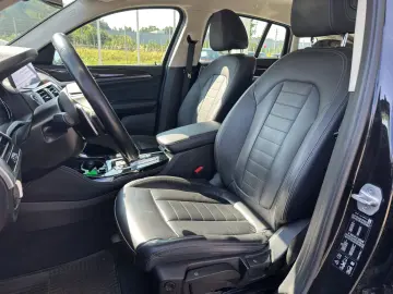 X4 xDrive20i Advantage Navi SH Lordosenstütze