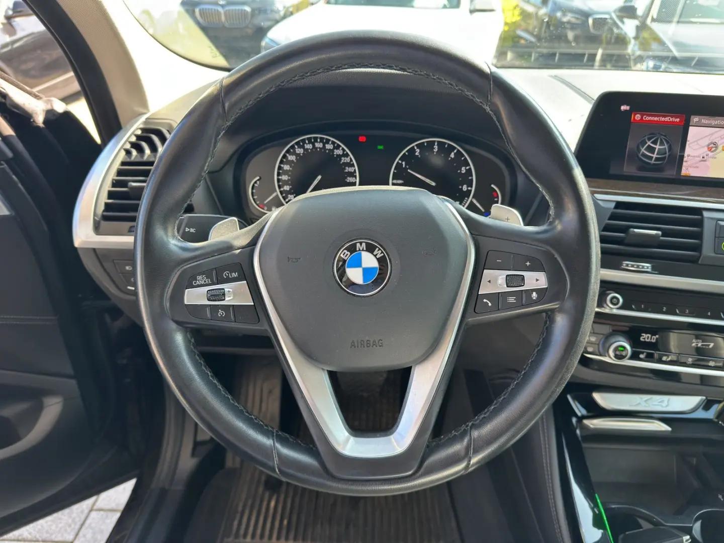 X4 xDrive20i Advantage Navi SH Lordosenstütze