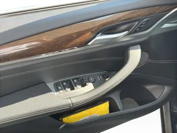 X4 xDrive20i Advantage Navi SH Lordosenstütze