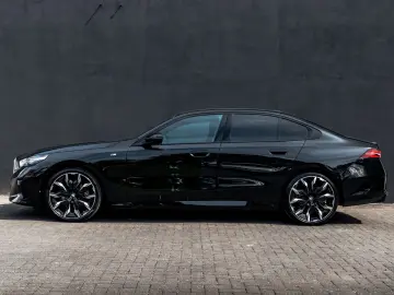520 d xDrive M Sport VOLL 1 HAND
