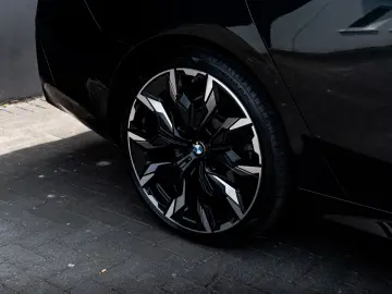 520 d xDrive M Sport VOLL 1 HAND