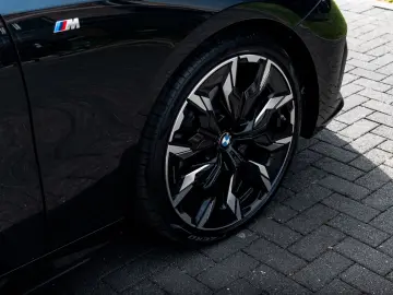 520 d xDrive M Sport VOLL 1 HAND