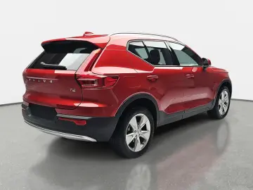 XC40 T2 2WD AUTO. CORE NAVI LED EL.HECKKL. PDC K