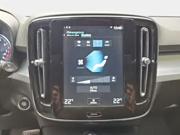 XC40 T2 2WD AUTO. CORE NAVI LED EL.HECKKL. PDC K