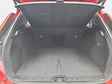 XC40 T2 2WD AUTO. CORE NAVI LED EL.HECKKL. PDC K