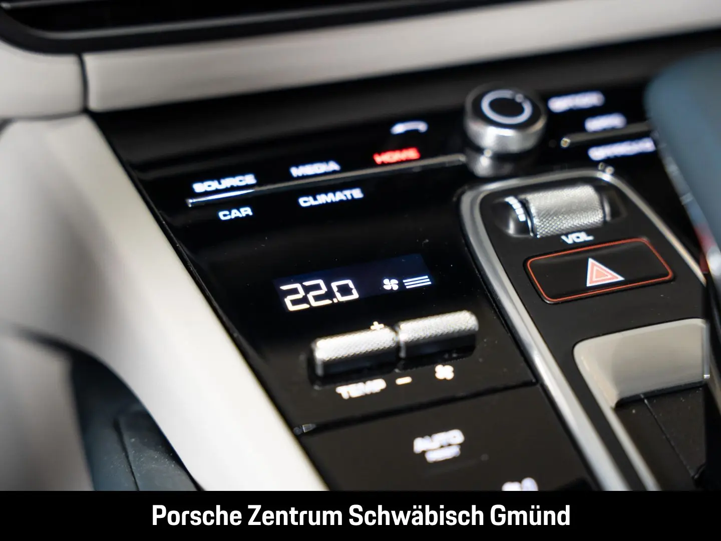 Cayenne E-Hybrid Coupe Panoramadach Luftfederung