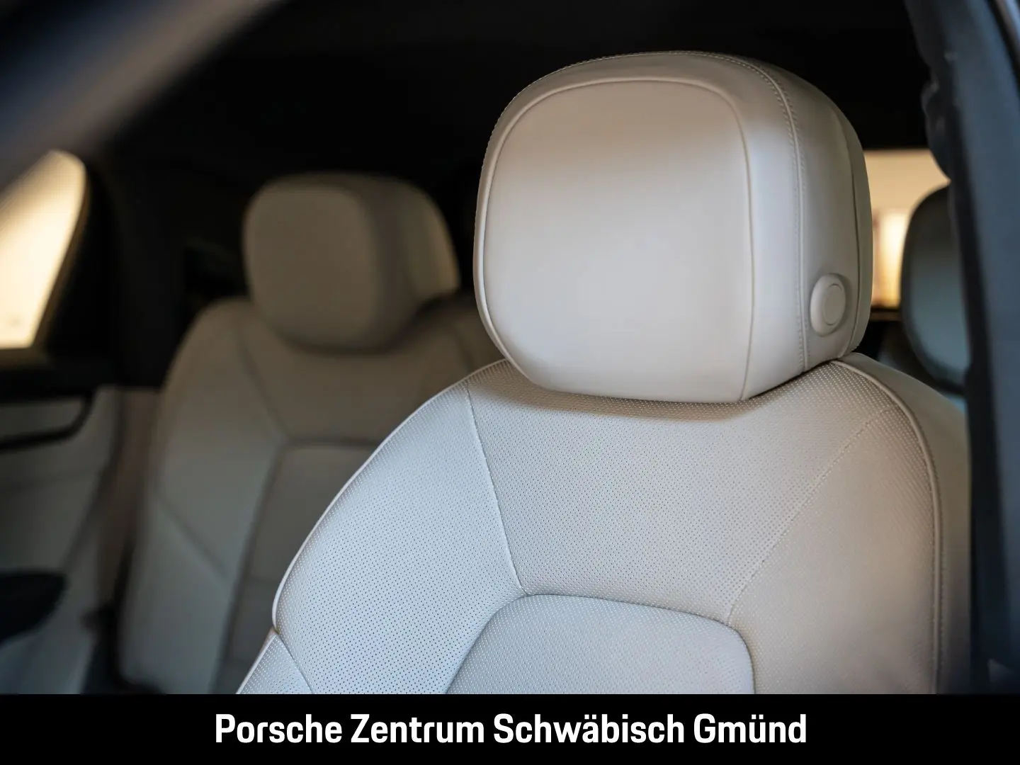 Cayenne E-Hybrid Coupe Panoramadach Luftfederung