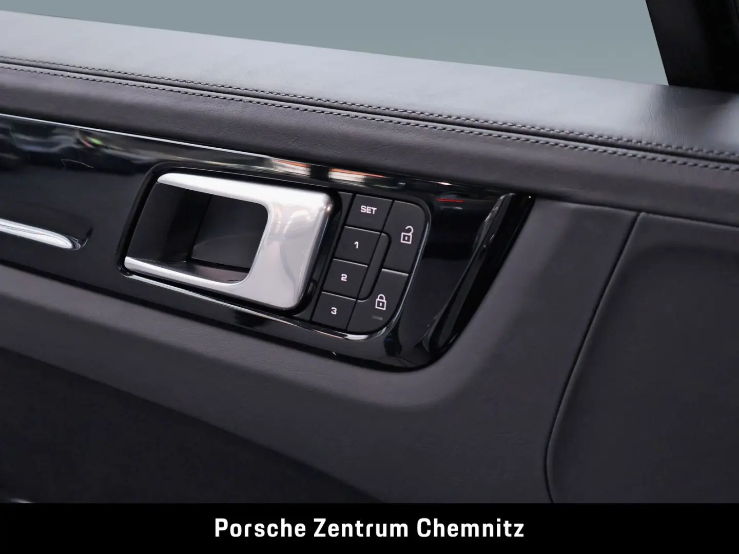 Cayenne E-Hybrid/Massage/Ventil/360/Bose/Panoramic/Innodrive