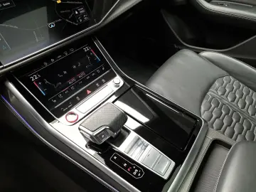 RSQ8 4.0 TFSI QUATTRO NAVI MATRIX-LED HUD LM22 B