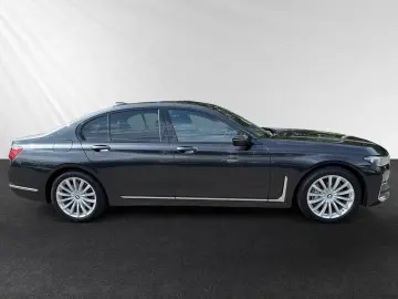 730d xDrive Glasdach Standhzg. Head-Up H K