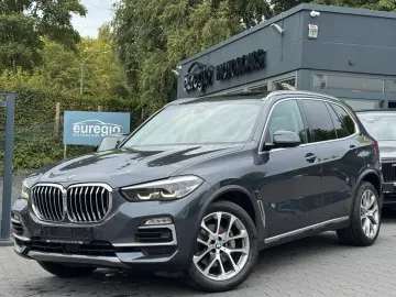 X5 xDrive 30 d xLine Sky Lounge - DVD im fond