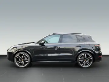 Cayenne E-Hybrid 22