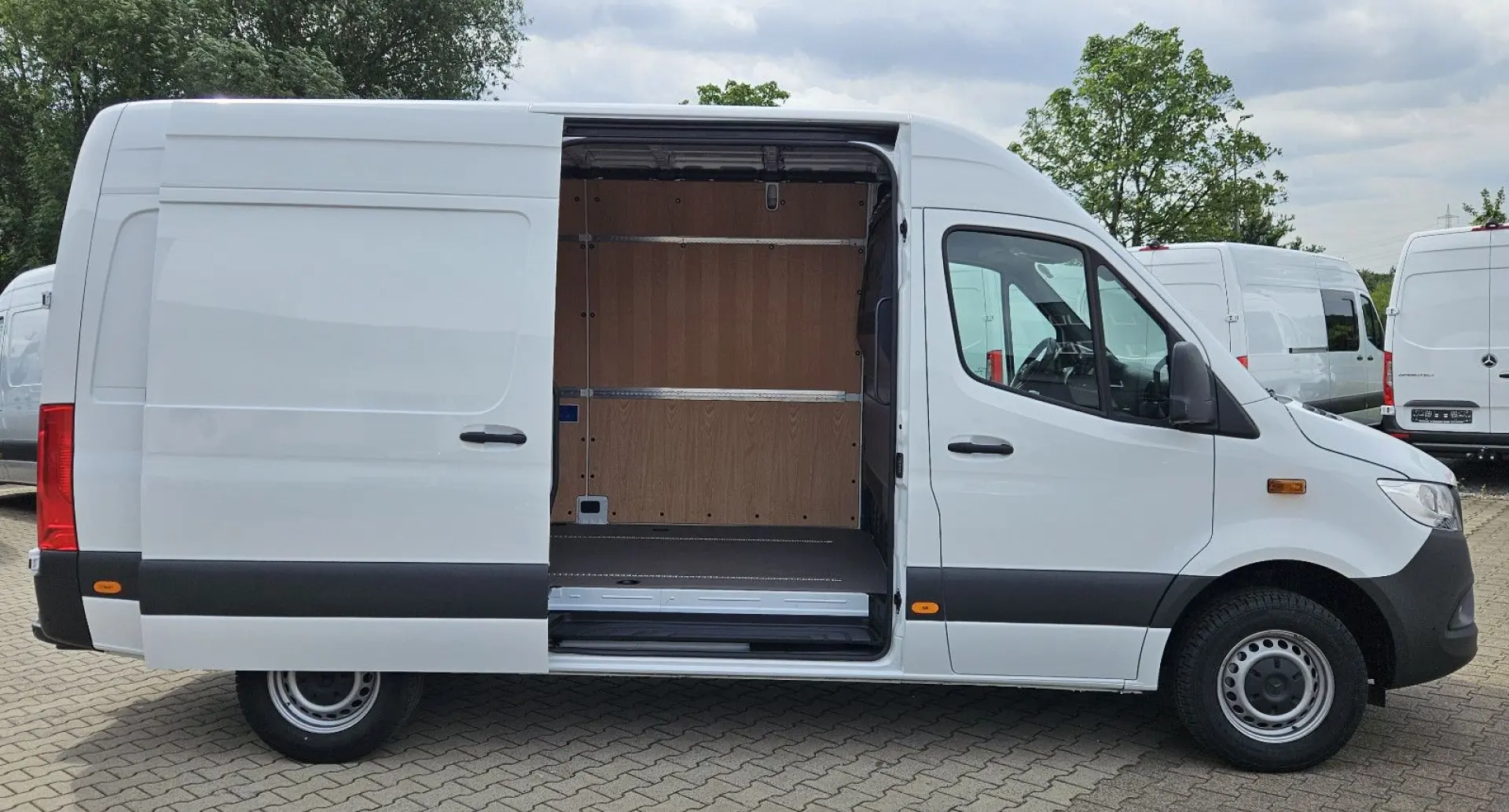 Sprinter 317 Automatik Klima 360°Kamera AHK3,5t
