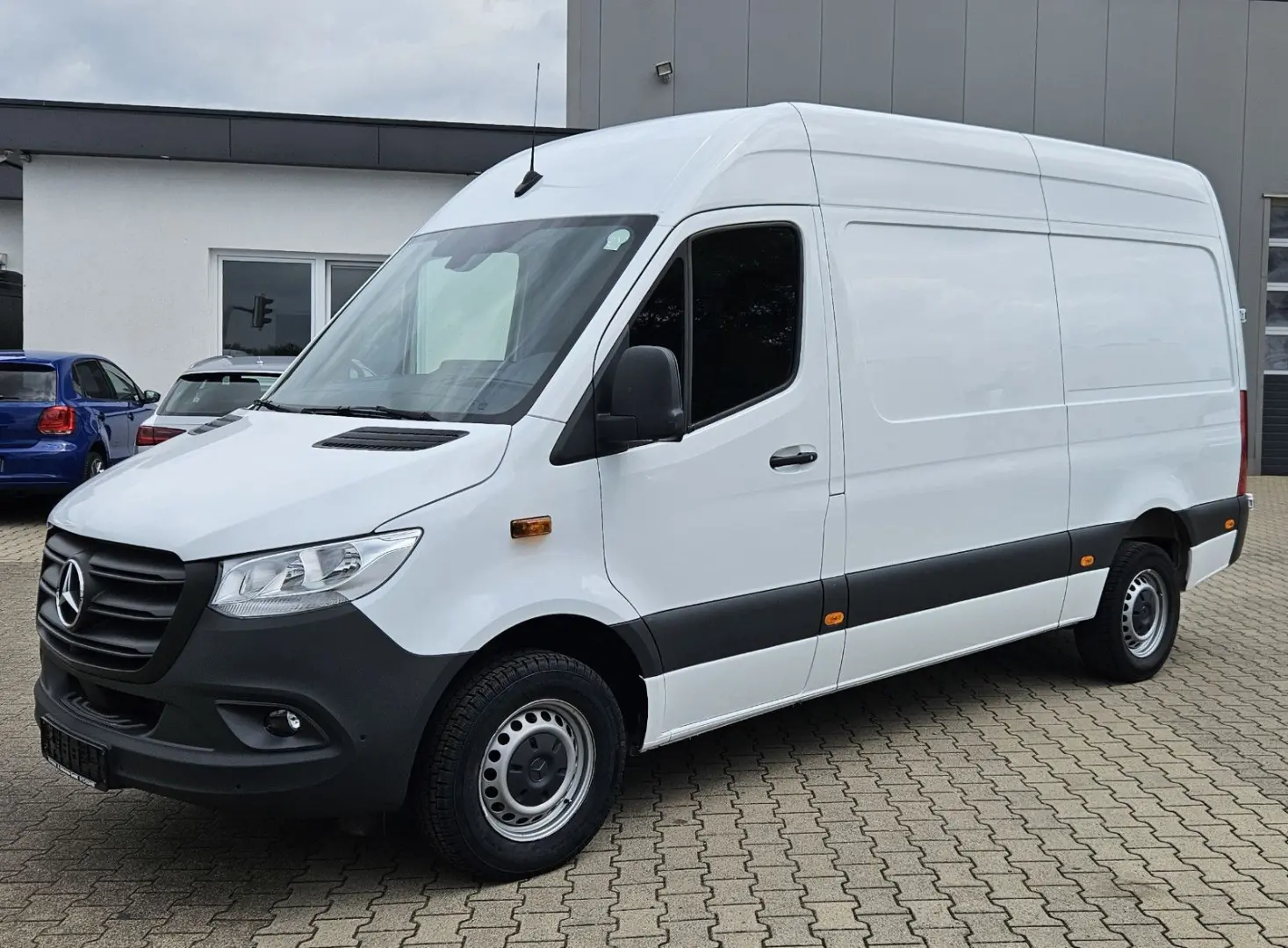 Sprinter 317 Automatik Klima 360°Kamera AHK3,5t