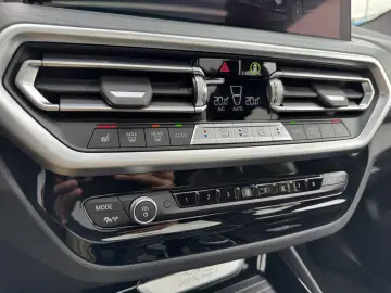 X3 xDrive30e M Sport LASER AHK PANO PA+ E-Sitze
