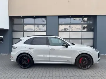 Cayenne GTS Sportdesign Approved-03.26