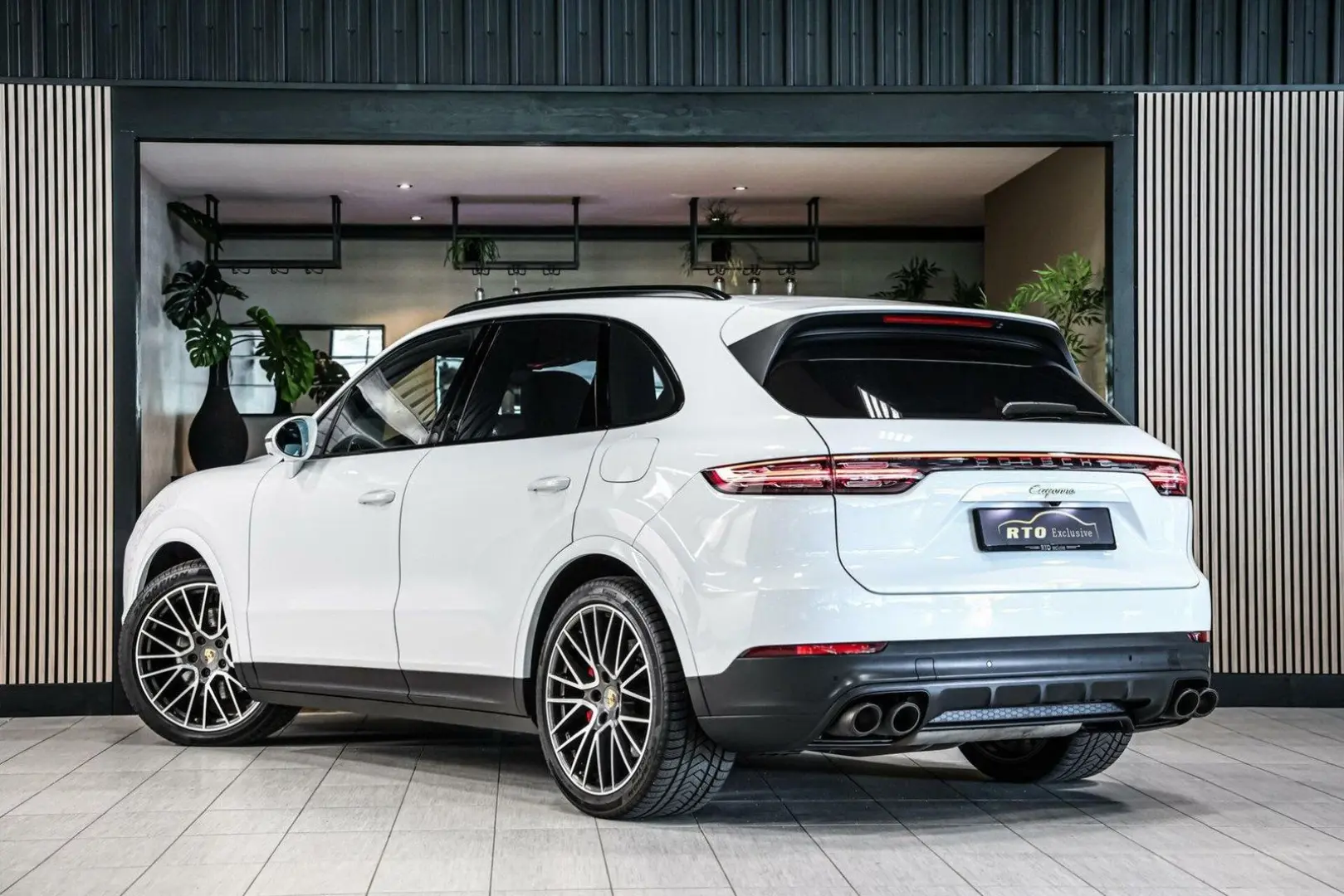 Cayenne 3.0 E-Hybrid Akra.|Inno.|achterasbest.|P