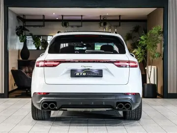 Cayenne 3.0 E-Hybrid Akra.|Inno.|achterasbest.|P
