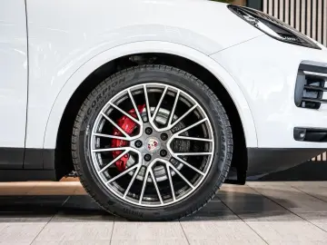 Cayenne 3.0 E-Hybrid Akra.|Inno.|achterasbest.|P