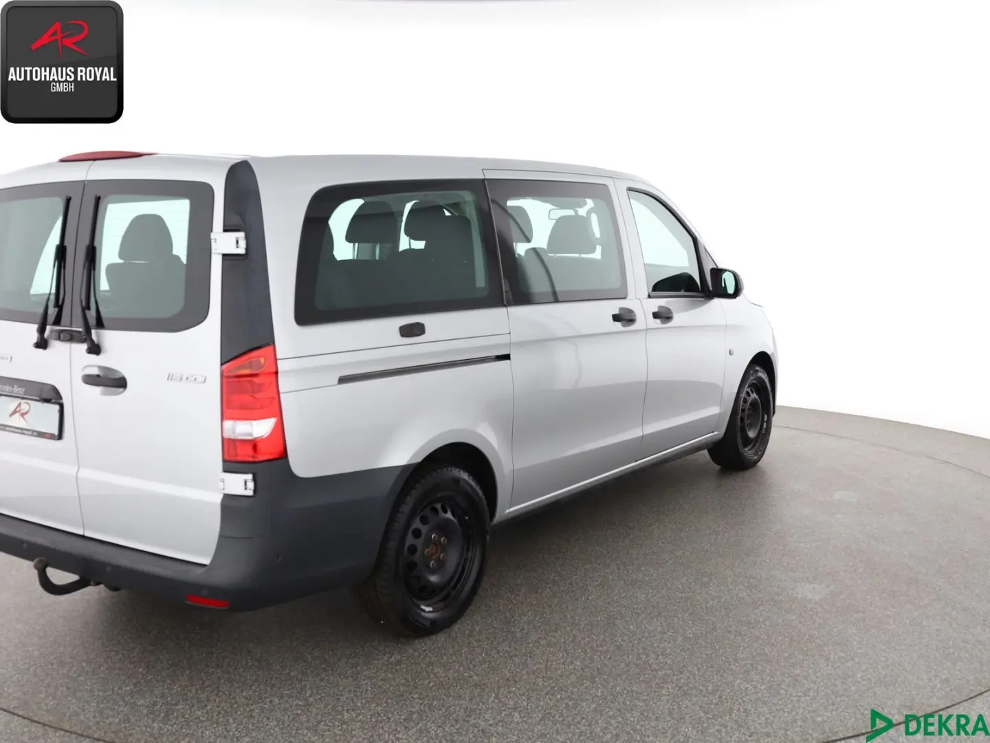 Vito Tourer 116 CDI LANG 9 SITZE KAMERA,NAVI,AHK