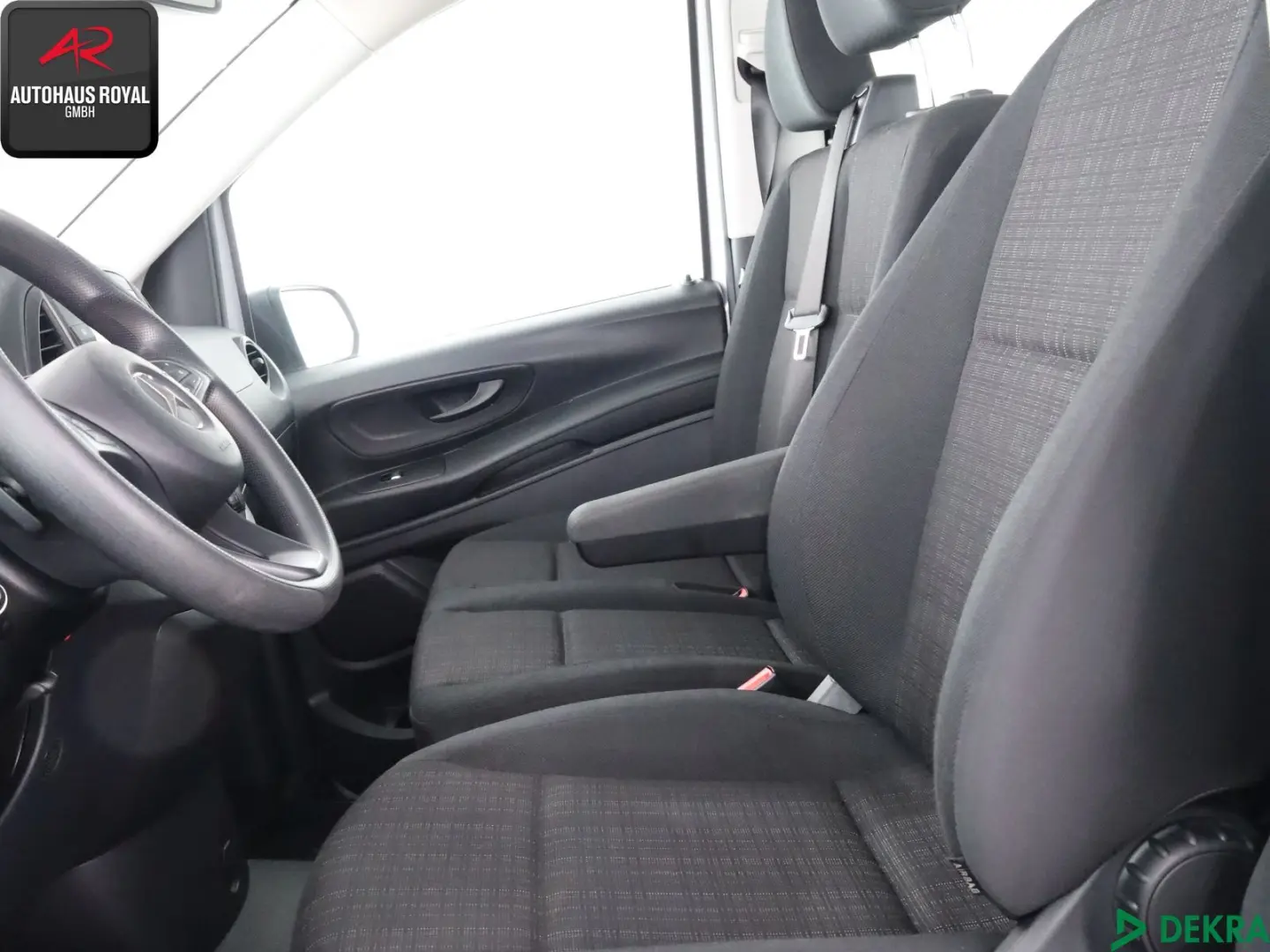 Vito Tourer 116 CDI LANG 9 SITZE KAMERA,NAVI,AHK