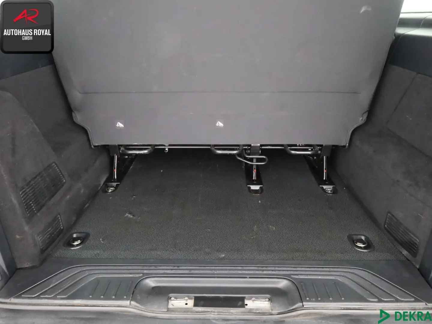 Vito Tourer 116 CDI LANG 9 SITZE KAMERA,NAVI,AHK