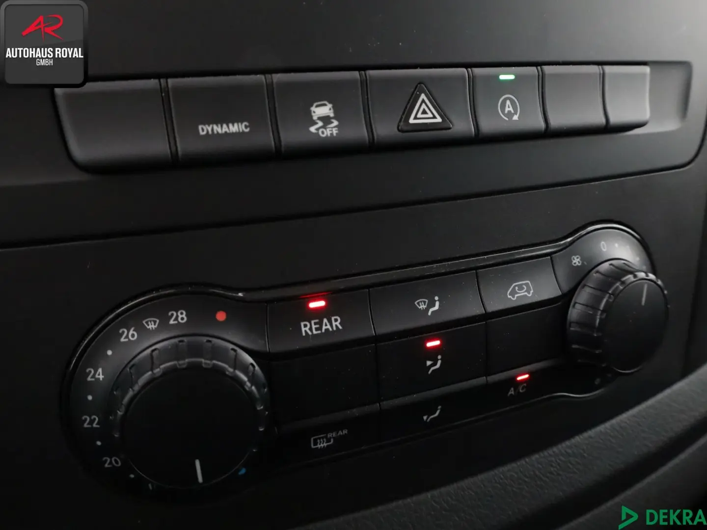 Vito Tourer 116 CDI LANG 9 SITZE KAMERA,NAVI,AHK
