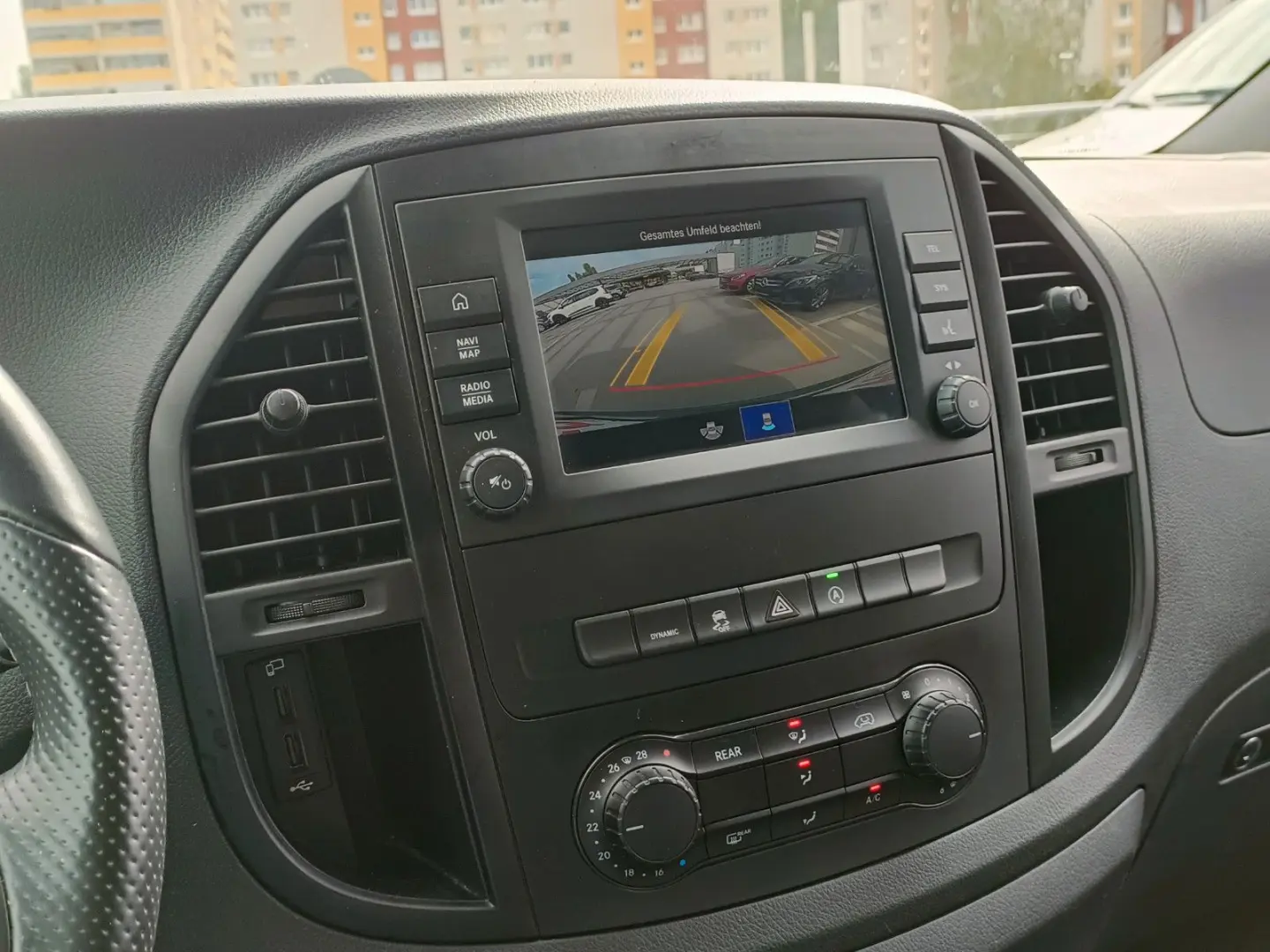 Vito Tourer 116 extralang 9-SITZER/RFK/NAVI/DAB