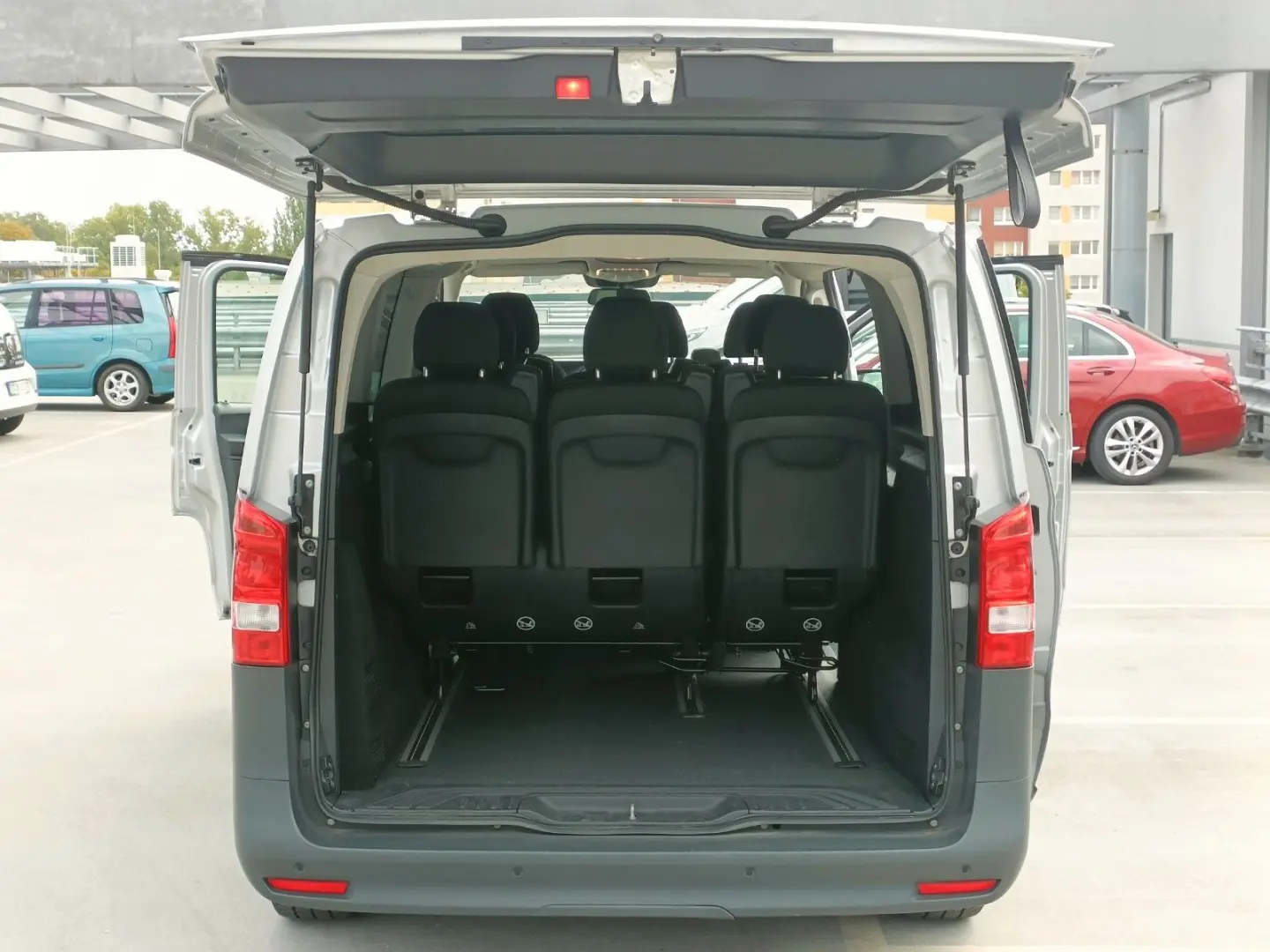 Vito Tourer 116 extralang 9-SITZER/RFK/NAVI/DAB